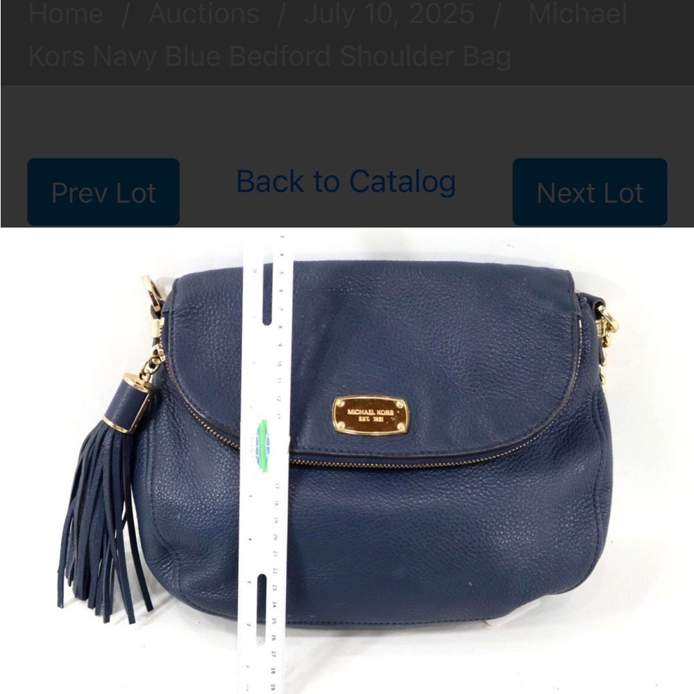 Michael Kors Blue Leather Shoulder Bag with Curved Design - Picture 2 of 9